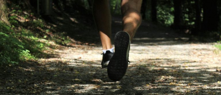 How to Structure a Week of Running That Survives Real Life